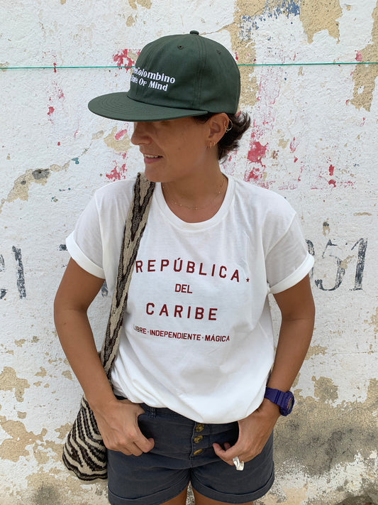 PRE VENTA - CAMISETA REPÚBLICA DEL CARIBE BLANCA