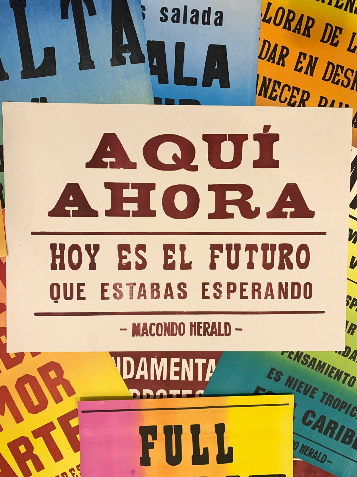 HOY ES EL FUTURO B&W